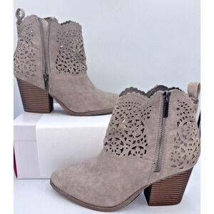 Booties Womens Sugar Taupe Ankle Boots Size 7.5M Cut out Design Block Heels Sexy